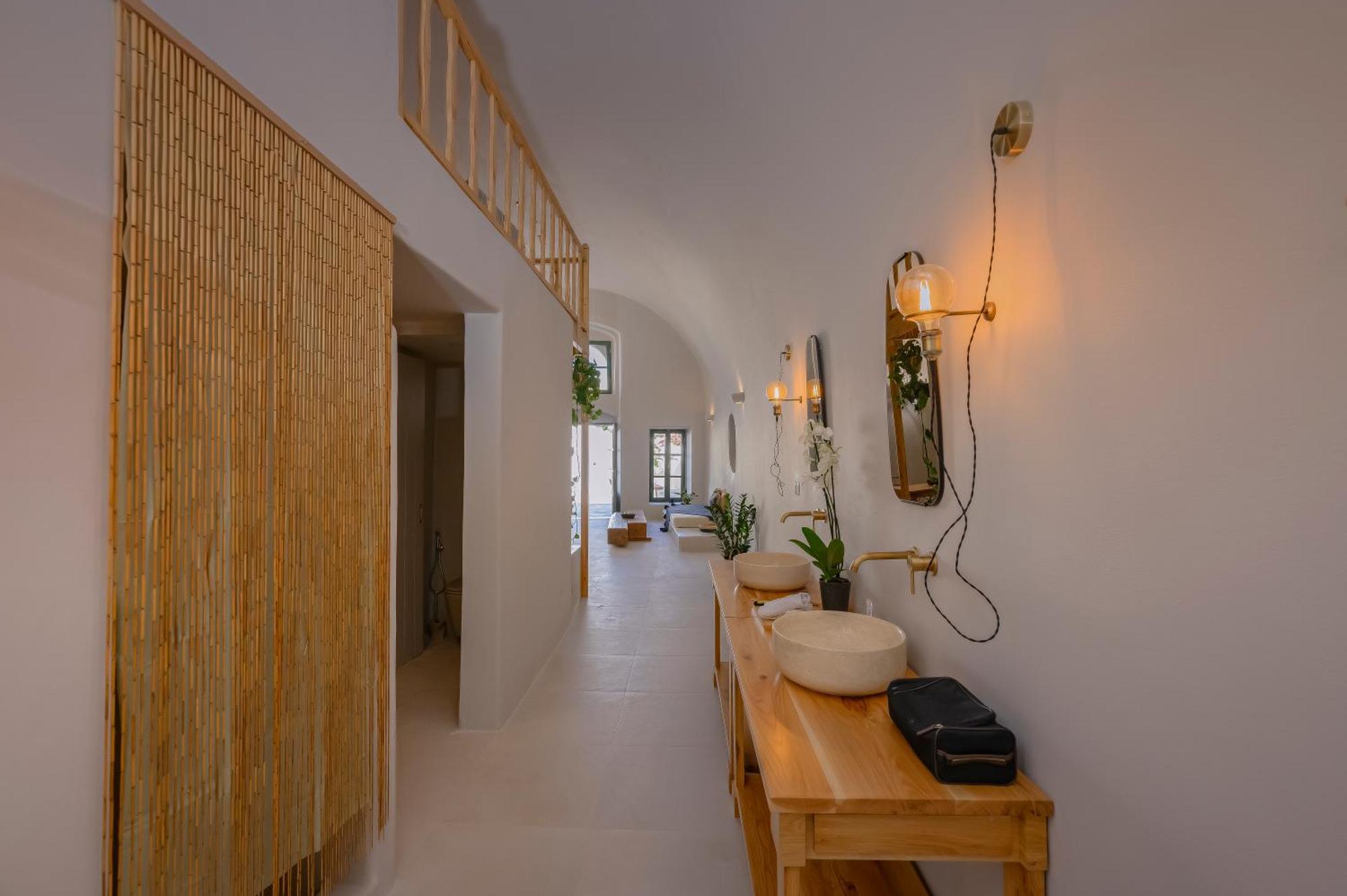 Elements Cave Suites Мегалохори Номер фото